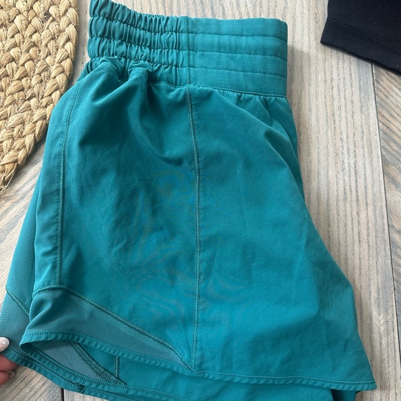 Lululemon Hott hotty shorts 6 - Picture 5 of 5